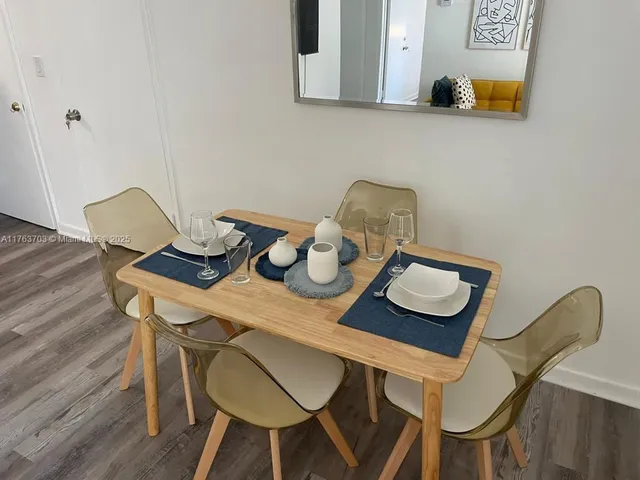 $2,400 | 55 Northwest 11th Avenue, Unit 3, Miami, FL 33128