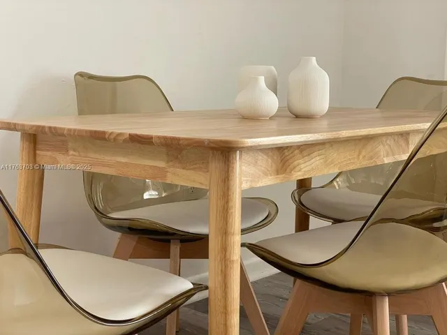 $2,400 | 55 Northwest 11th Avenue, Unit 3, Miami, FL 33128