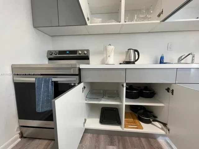 $2,400 | 55 Northwest 11th Avenue, Unit 3, Miami, FL 33128