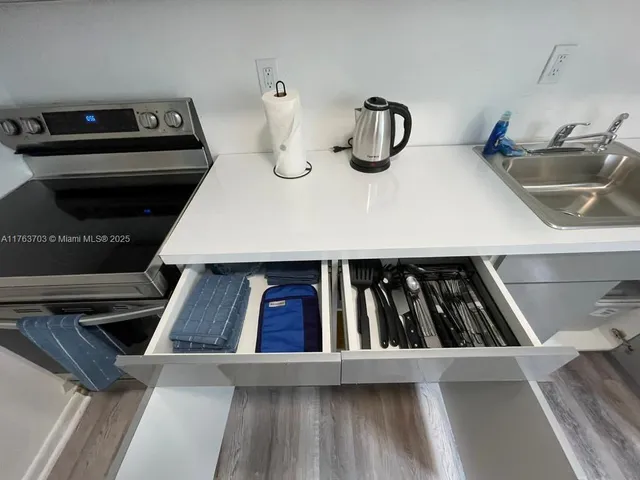 $2,400 | 55 Northwest 11th Avenue, Unit 3, Miami, FL 33128