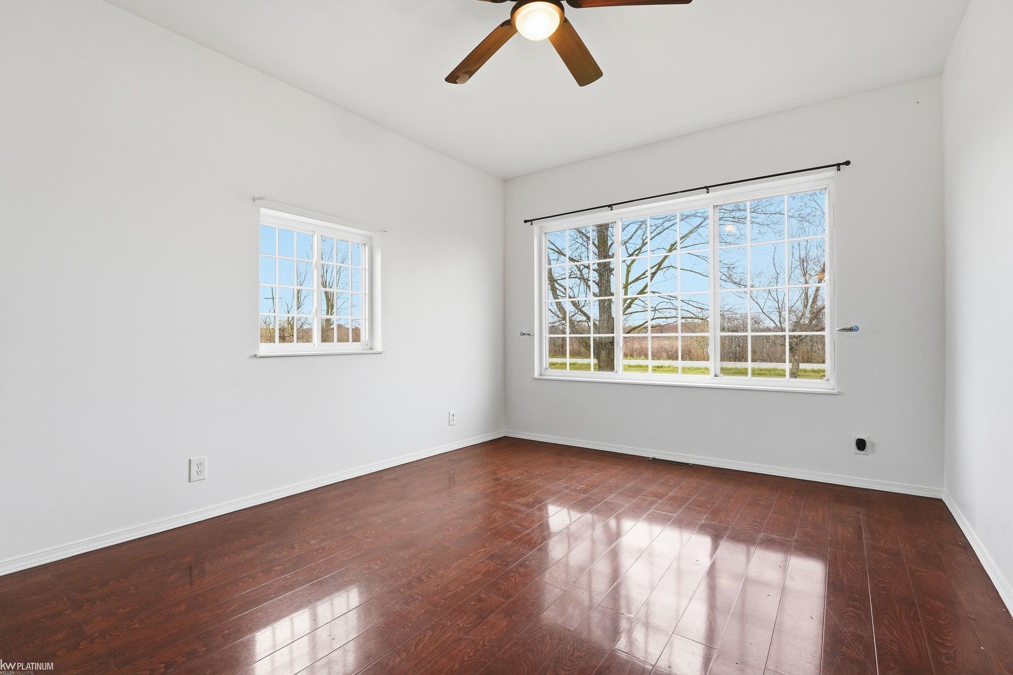 6053 Meldrum Road Fair Haven, MI 48023 - Photo 13 of 25 50202504-4775D10A-F238-4E04-9DC9-A0CC6EF071C1.JPG