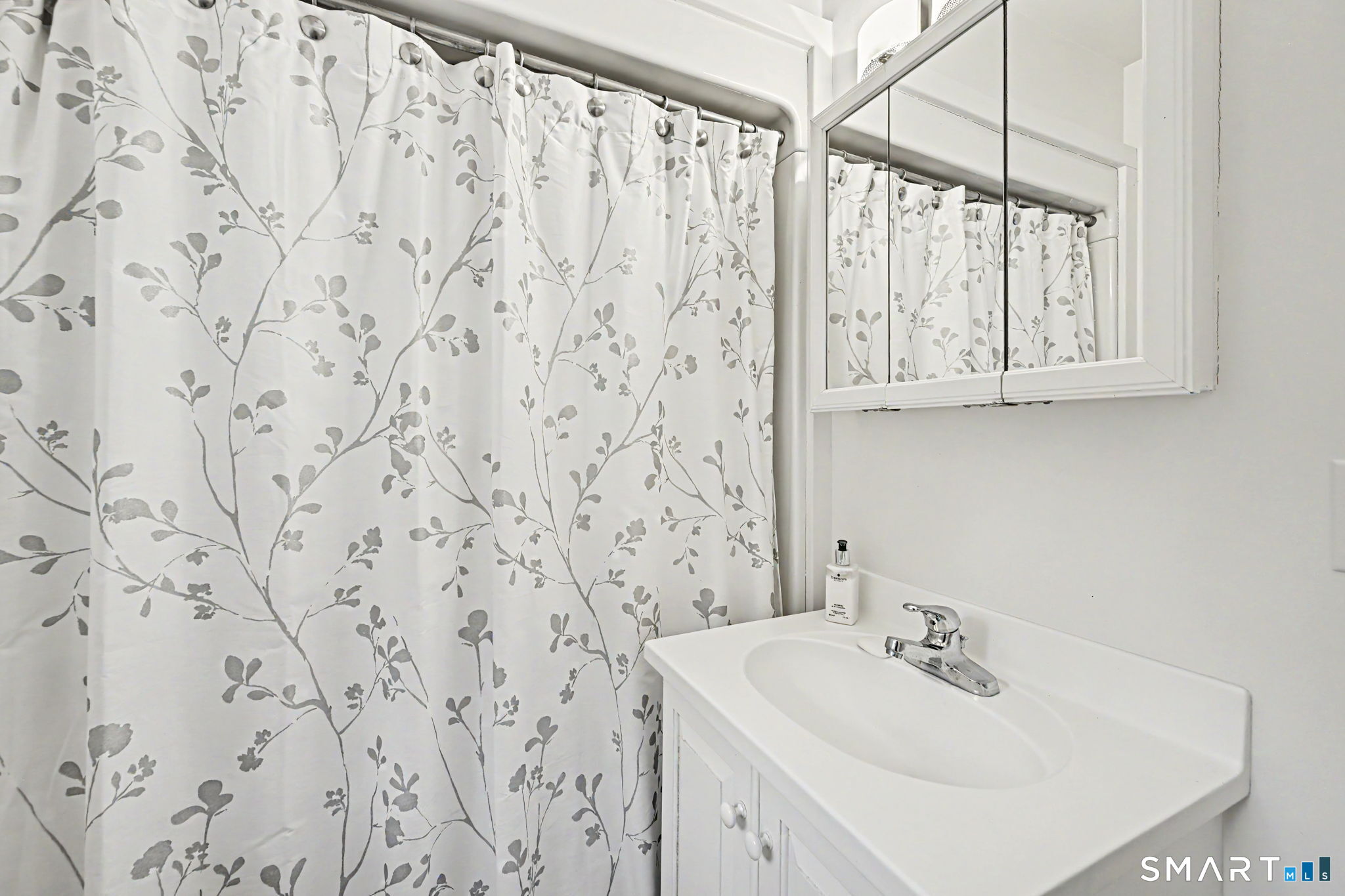 75 Norfield Road Weston, CT 06883 - Photo 23 of 36