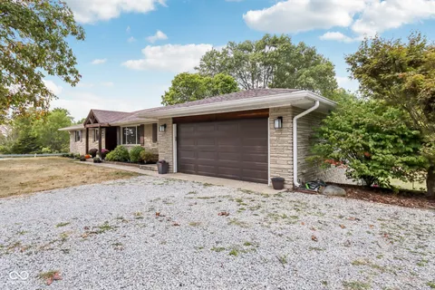 $440,000 | 2478 West State Road 38, Pendleton, IN 46064