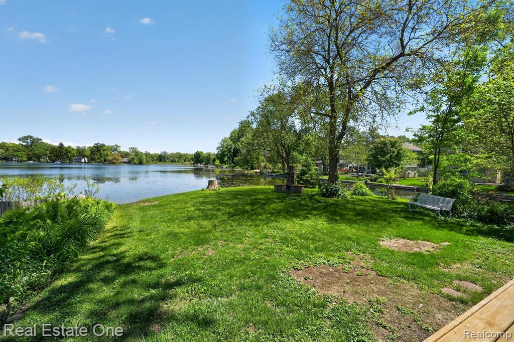 3920 Wint Road Commerce Township, MI 48382 - Photo 41 of 60