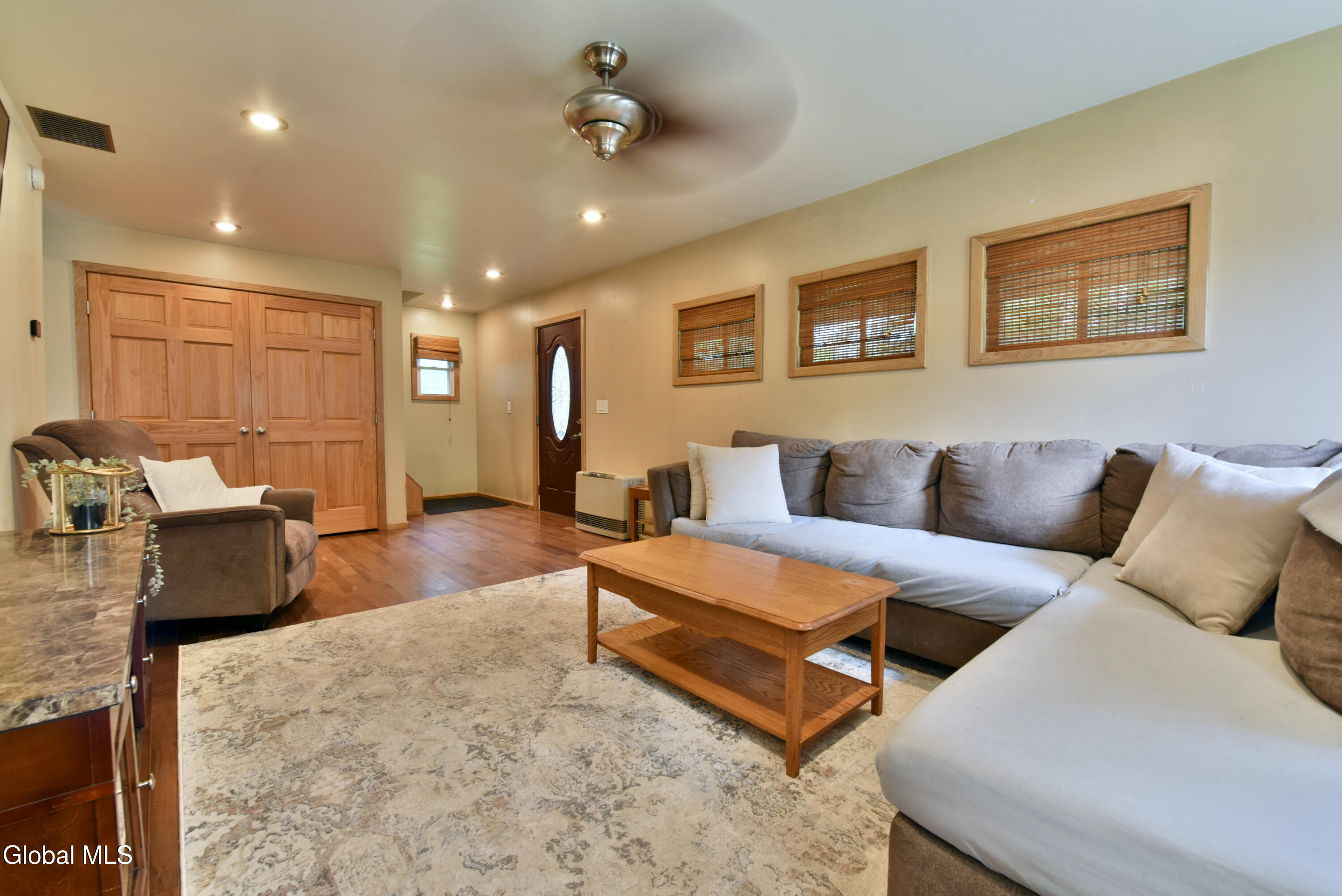 87 Lasher Road Bethlehem, NY 12158 - Photo 8 of 52 10