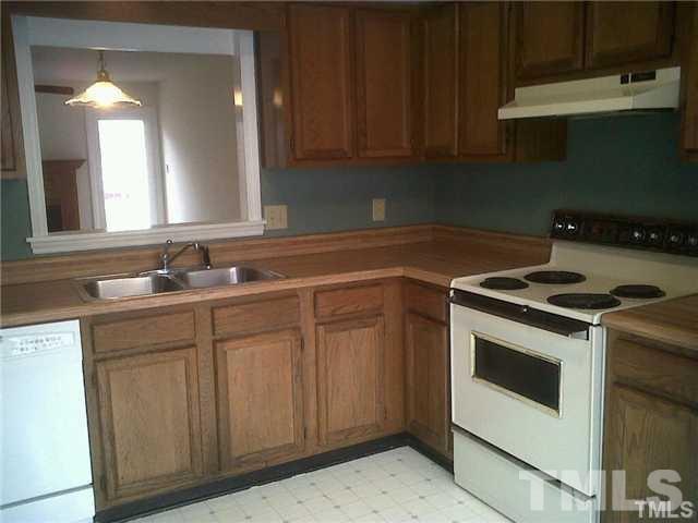 2010 Trexler Court Raleigh, NC 27606 - Photo 3 of 7