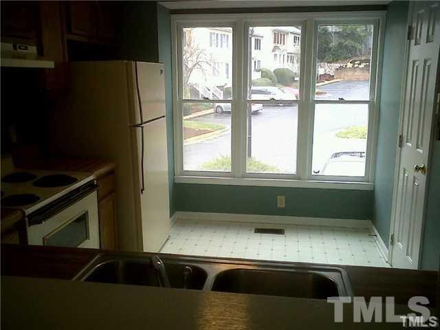 2010 Trexler Court Raleigh, NC 27606 - Photo 4 of 7
