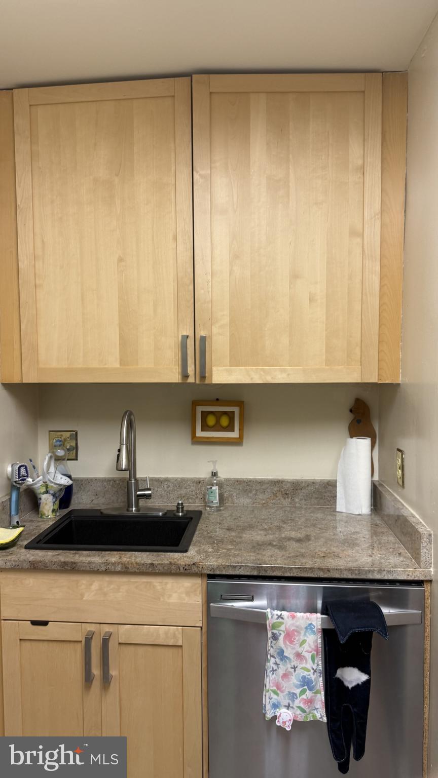500 Thayer Avenue, Unit 303 Silver Spring, MD 20910 - Photo 9 of 15
