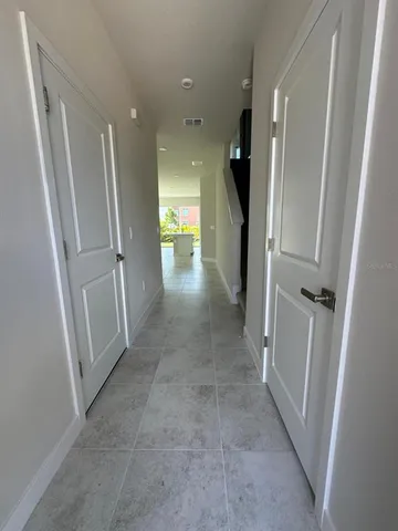 en view of an empty room with a window