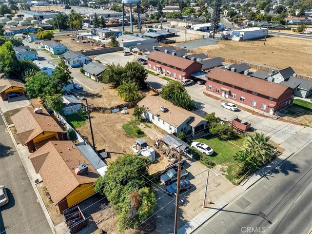 $1,400,000 | 636 East Roosevelt Avenue, Visalia, CA 93292