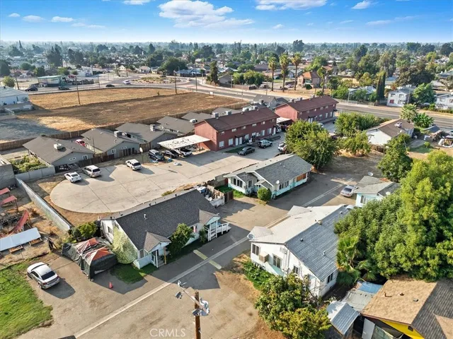 $1,400,000 | 636 East Roosevelt Avenue, Visalia, CA 93292