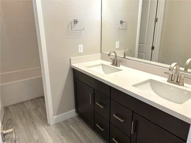 $979,950 | 8795 Spencer Garrett Street, Las Vegas, NV 89113