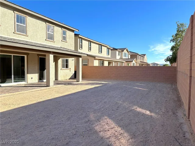 $979,950 | 8795 Spencer Garrett Street, Las Vegas, NV 89113