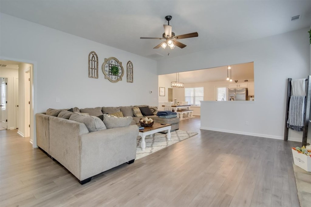 4542 Raleigh Drive Decatur, GA 30034 - Photo 8 of 35
