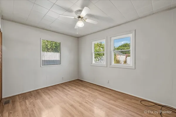 a view of empty room with window