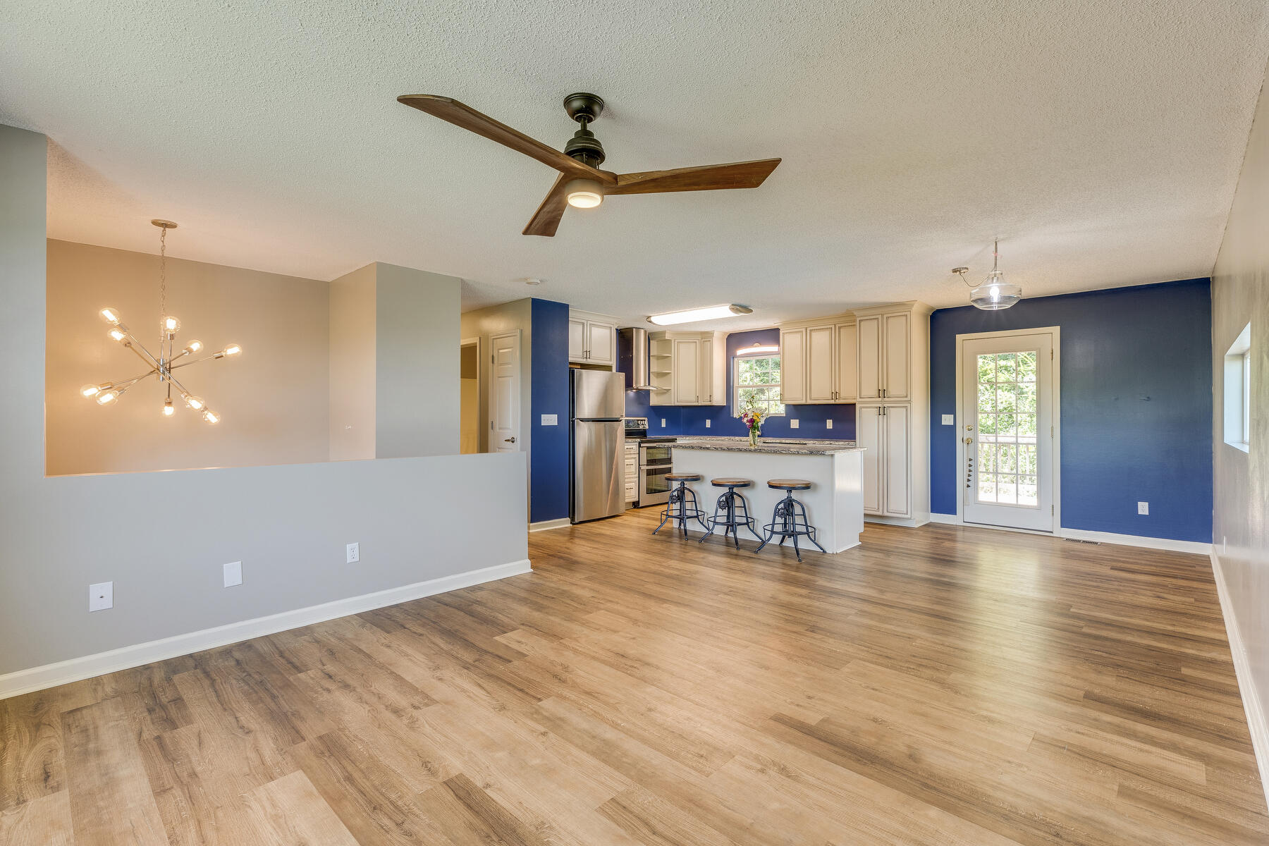 728 Foothills Road Kingsport, TN 37663 - Photo 11 of 43 008