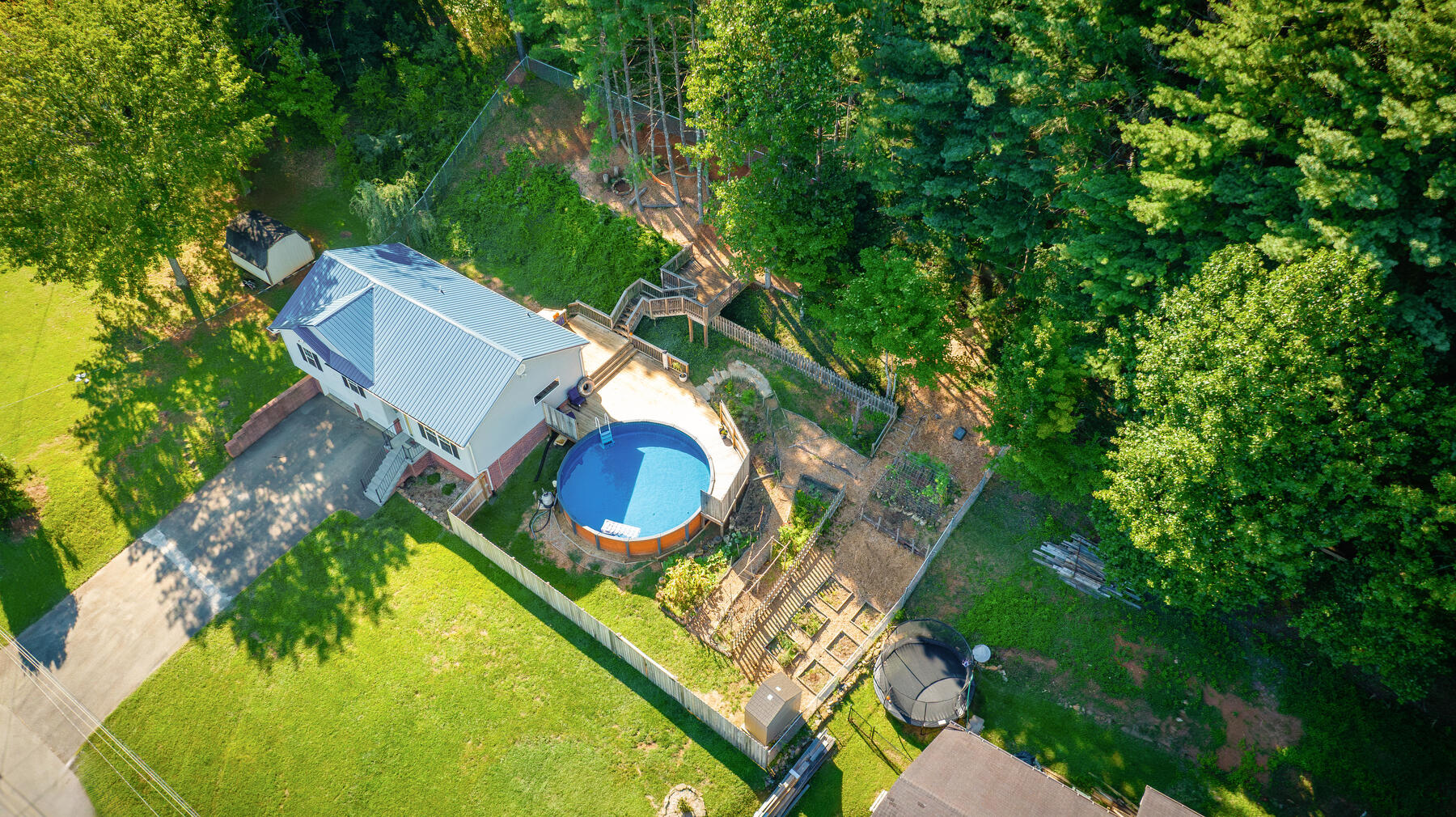728 Foothills Road Kingsport, TN 37663 - Photo 39 of 43 106
