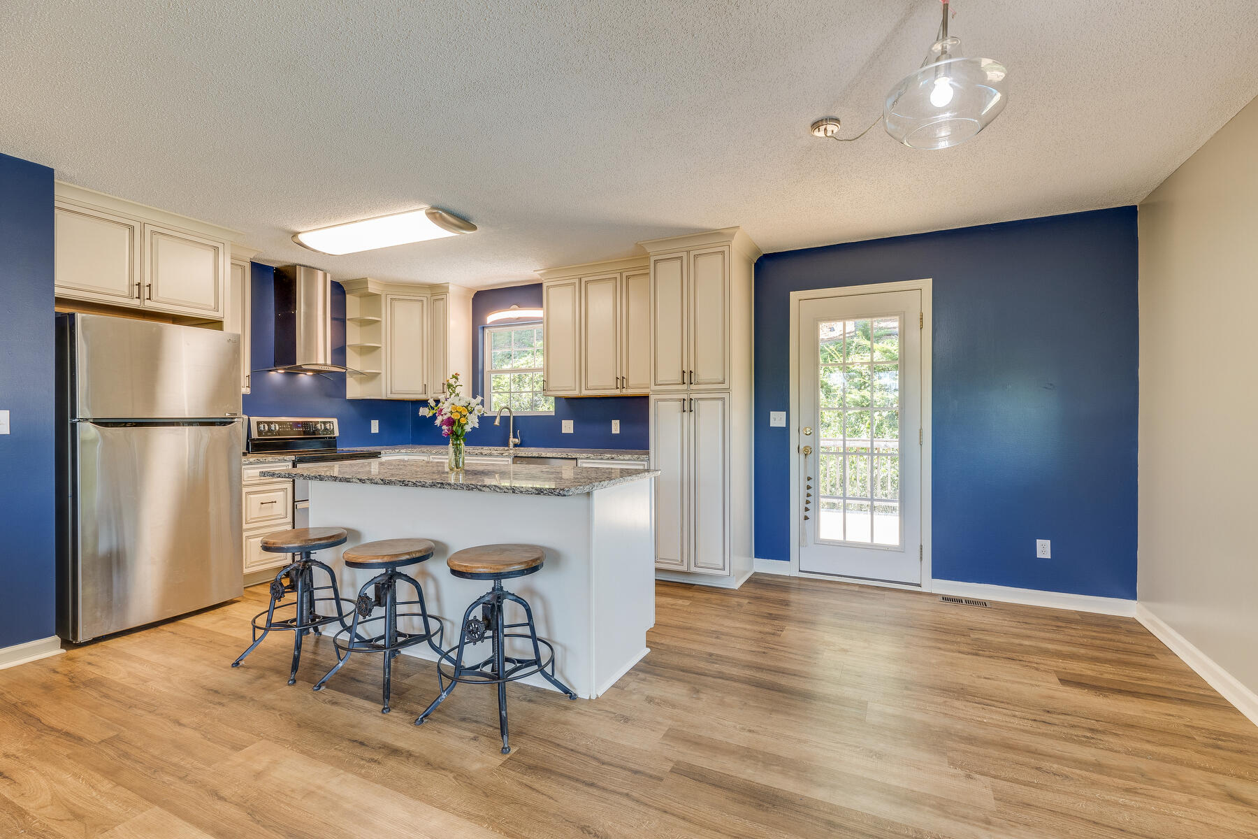 728 Foothills Road Kingsport, TN 37663 - Photo 6 of 43 009