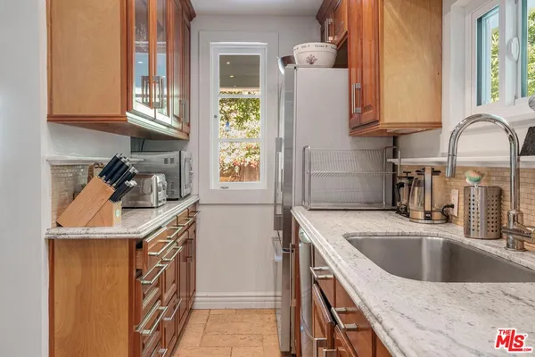 $8,998 | 38 19th Avenue, Venice, CA 90291