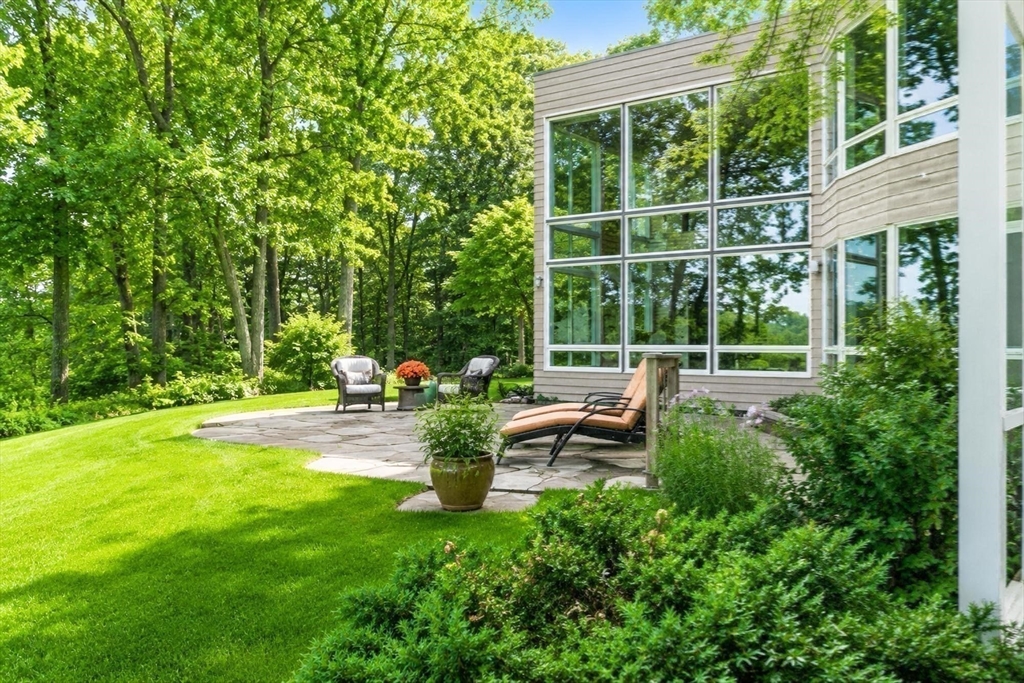 389 River Road Carlisle, MA 01741 - Photo 38 of 39