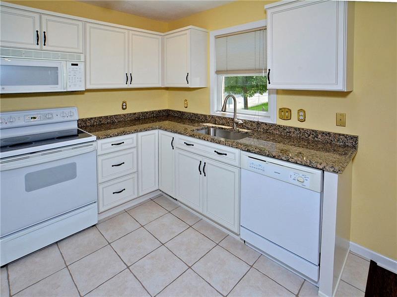 6900 Spring Valley Lane Export, PA 15632 - Photo 5 of 23 Gallery Image 5