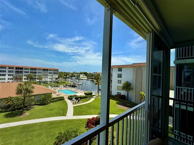 $350,000 | 2525 Florida Boulevard, Unit 431, Delray Beach, FL 33483