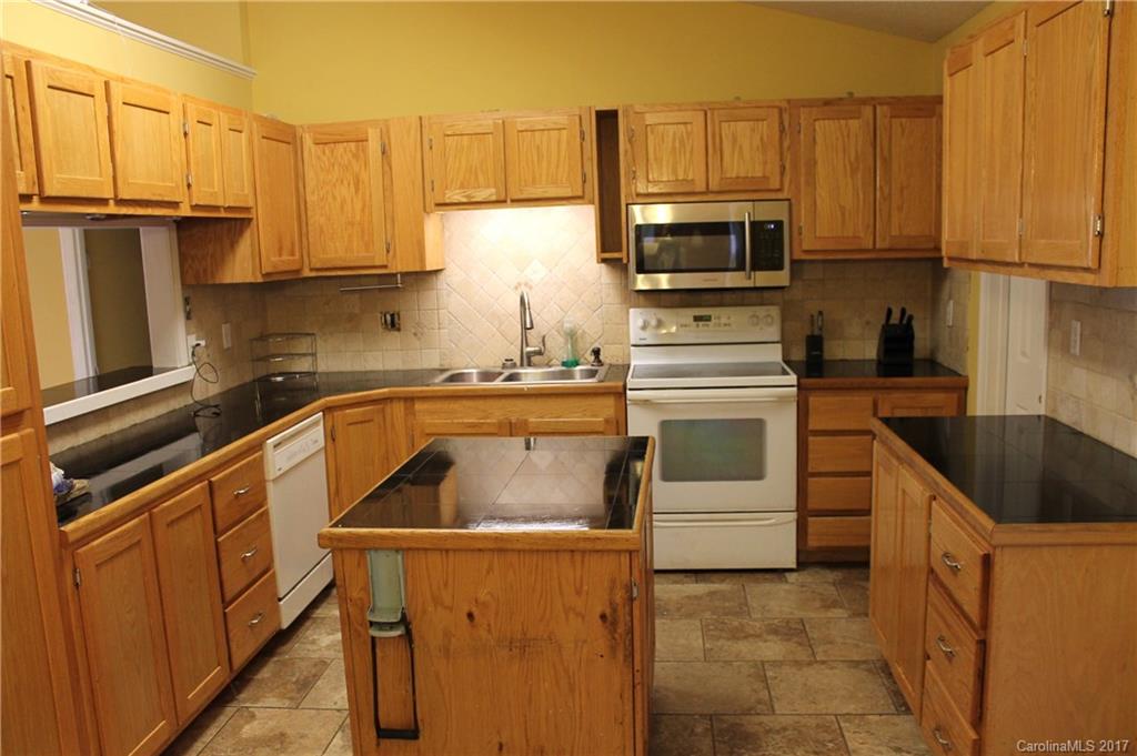 573 Wren Road Gastonia, NC 28056 - Photo 2 of 22 Gallery Image 2