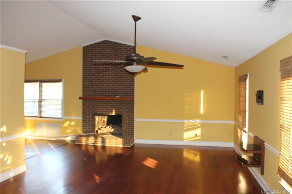 573 Wren Road Gastonia, NC 28056 - Photo 5 of 22 Gallery Image 5