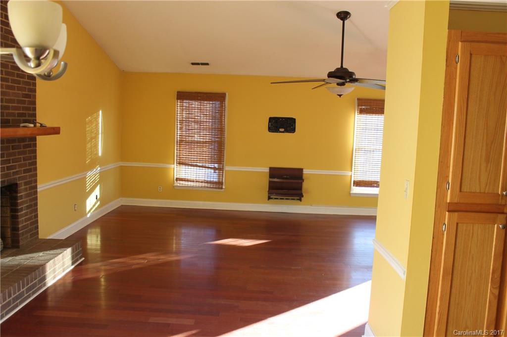 573 Wren Road Gastonia, NC 28056 - Photo 9 of 22 Gallery Image 9