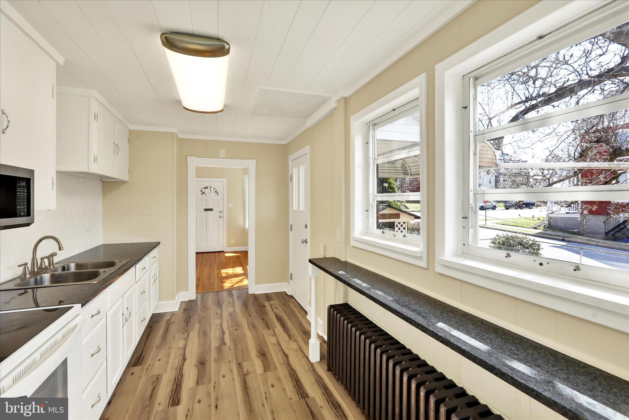 236 South Wyomissing Avenue Reading, PA 19607 - Photo 19 of 60 360_1025