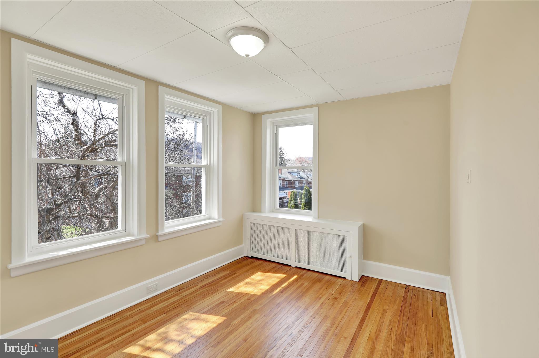 236 South Wyomissing Avenue Reading, PA 19607 - Photo 29 of 60 360_1075