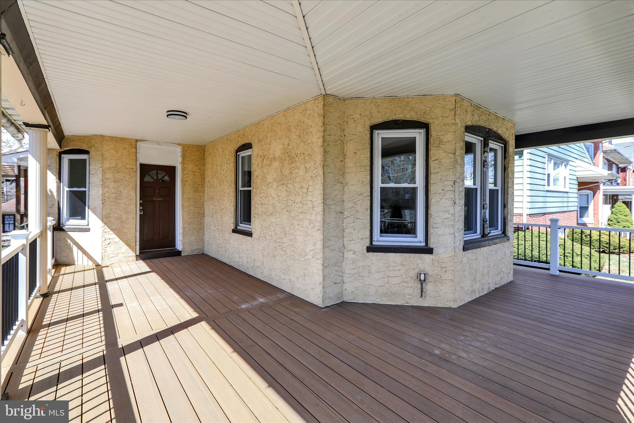 236 South Wyomissing Avenue Reading, PA 19607 - Photo 8 of 60 360_0972