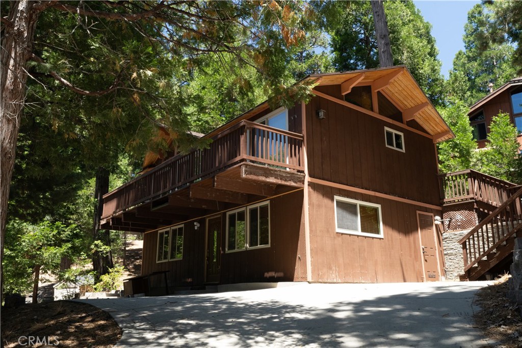 392 Pioneer Road Lake Arrowhead, CA 92352 - Photo 13 of 41