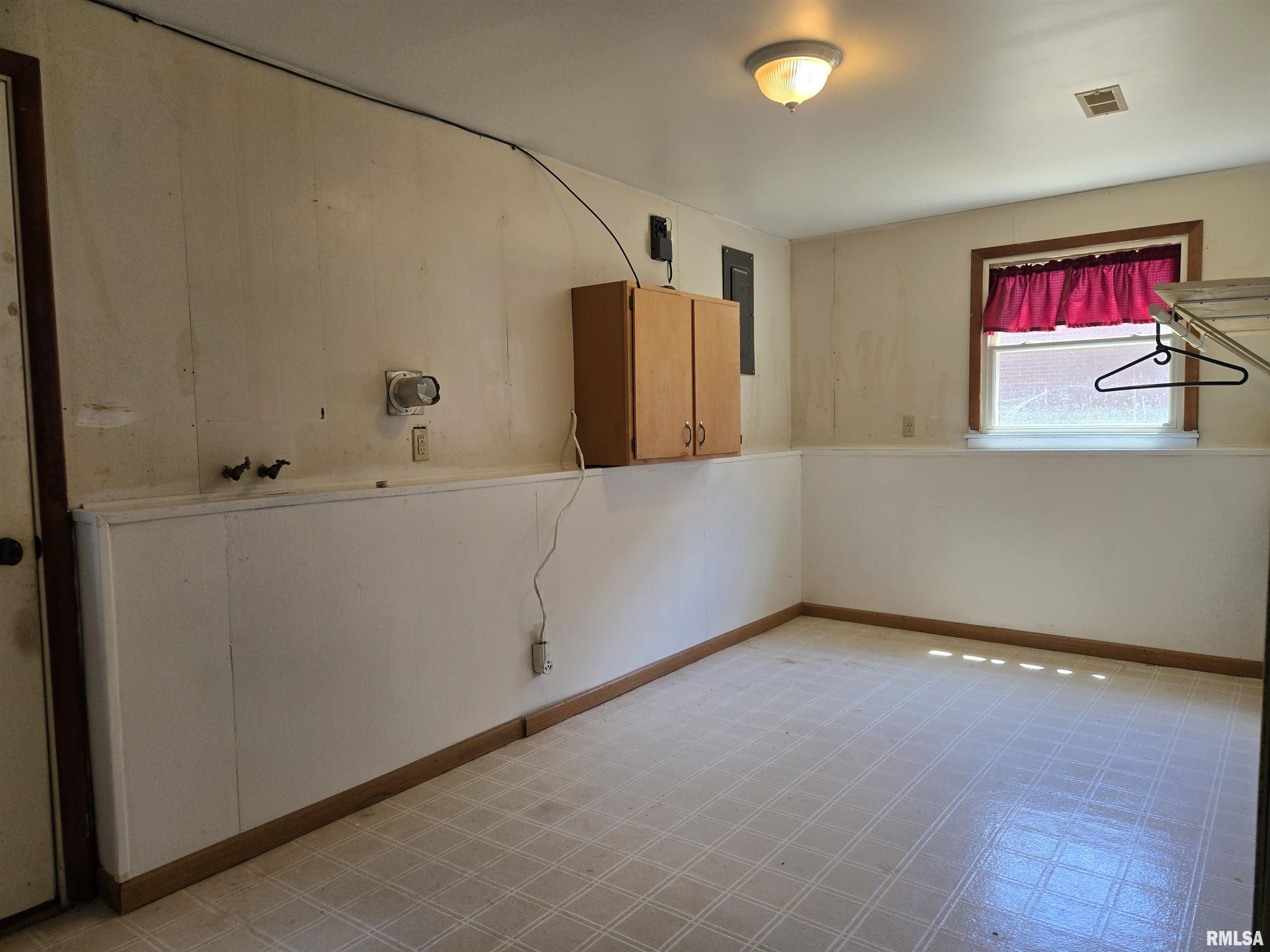 513 South Marion Street Carthage, IL 62321 - Photo 25 of 43