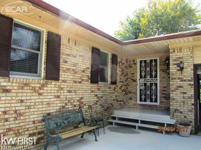 3076 Quick Road Holly, MI 48442 - Photo 2 of 33 21368961-1.JPG