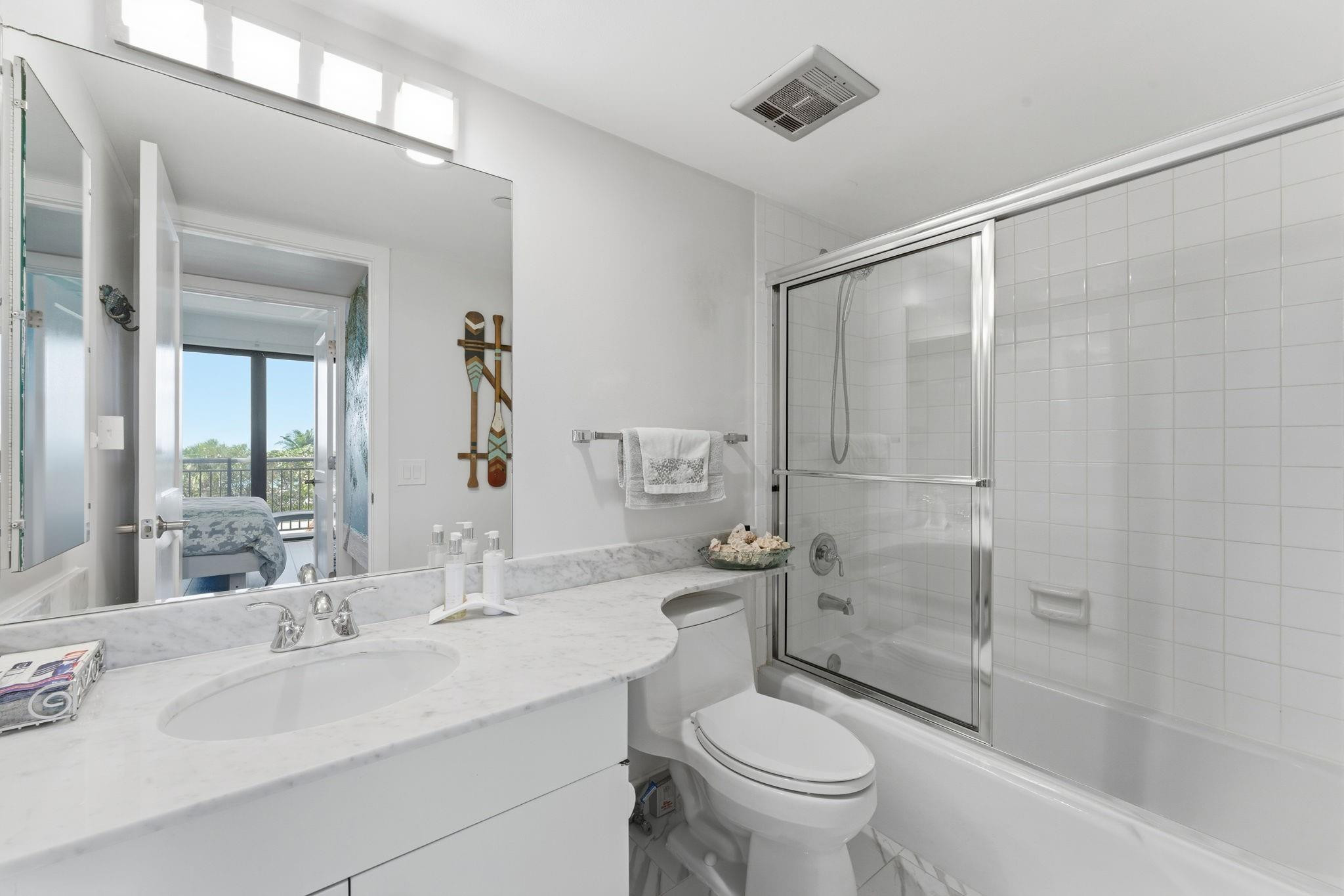 2727 North Ocean Boulevard, Unit 301 Boca Raton, FL 33431 - Photo 14 of 27 Photo 14