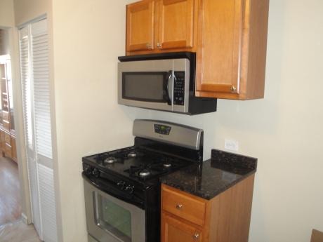 2956 North Pulaski Road, Unit 2S Chicago, IL 60641 - Photo 5 of 7