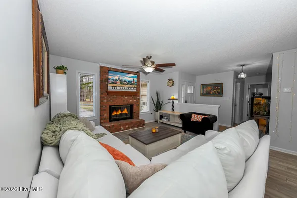 $1,950 | 103 Crump Farm Road, New Bern, NC 28562