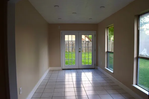 $1,600 | 15511 Scenic Haven Drive, Houston, TX 77083