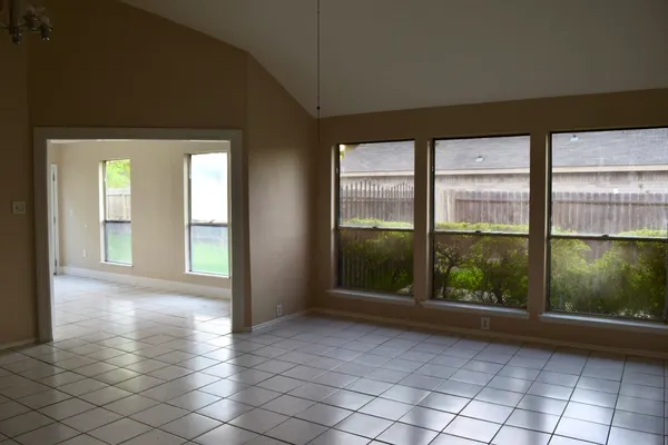 $1,600 | 15511 Scenic Haven Drive, Houston, TX 77083