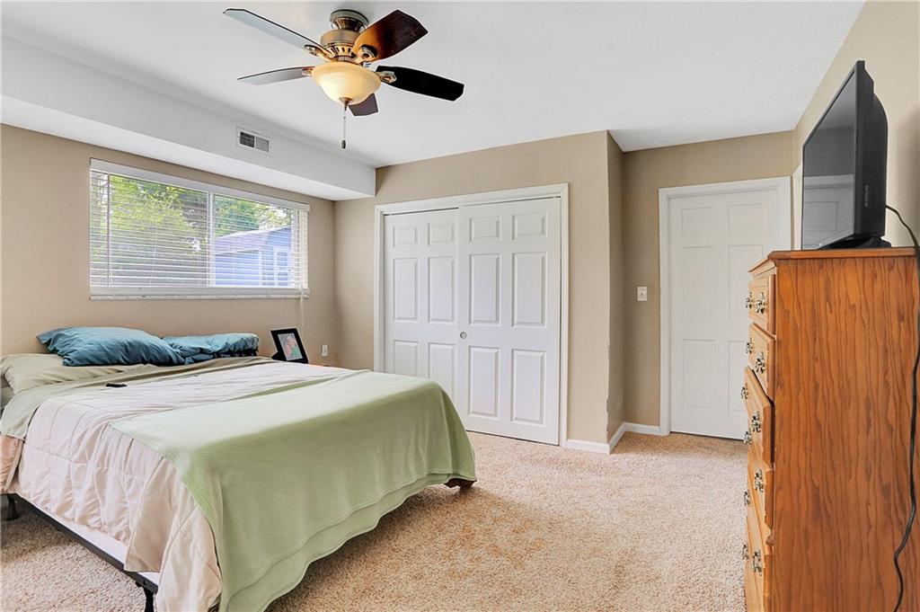921 Fry Road Greenwood, IN 46142 - Photo 15 of 35 Gallery Image 15