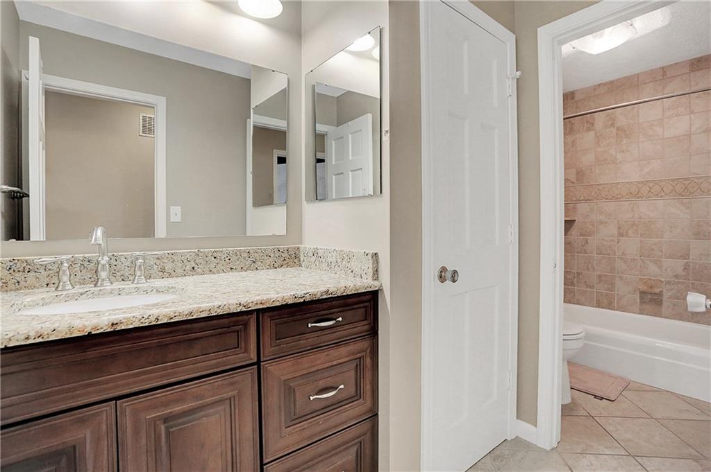 921 Fry Road Greenwood, IN 46142 - Photo 17 of 35 Gallery Image 17