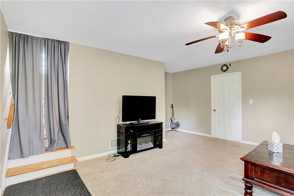 921 Fry Road Greenwood, IN 46142 - Photo 26 of 35 Gallery Image 26