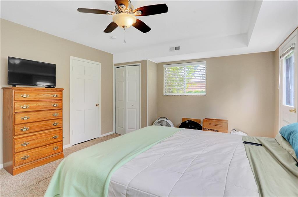 921 Fry Road Greenwood, IN 46142 - Photo 5 of 35 Gallery Image 5
