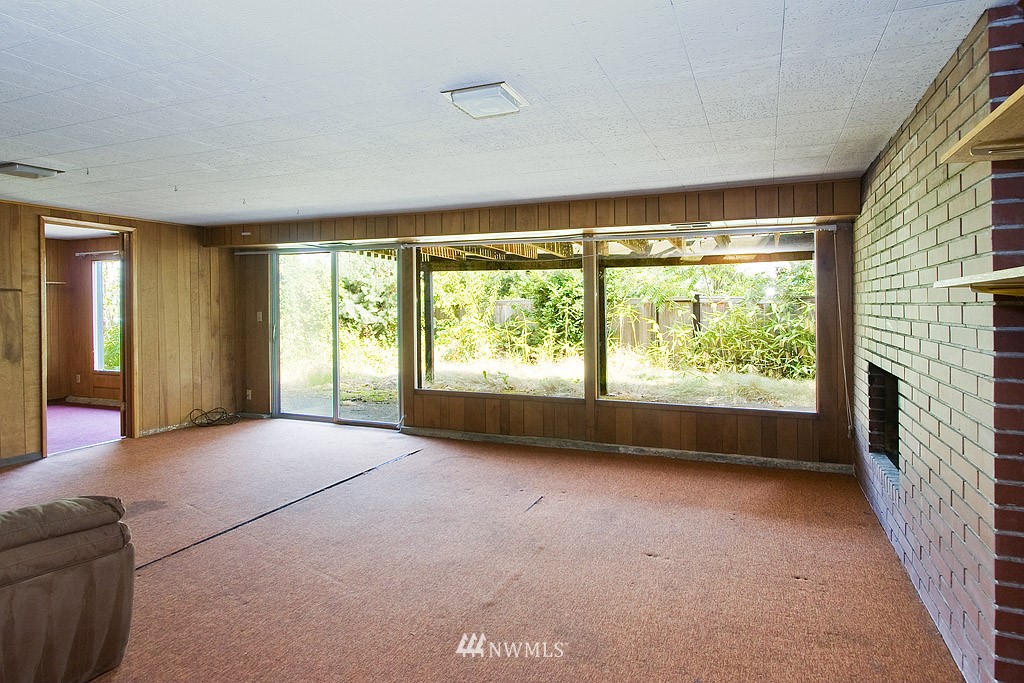 6950 South Rustic Road Seattle, WA 98178 - Photo 13 of 15