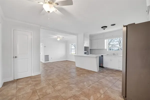 $1,795 | 703 Coryell Street, League City, TX 77573