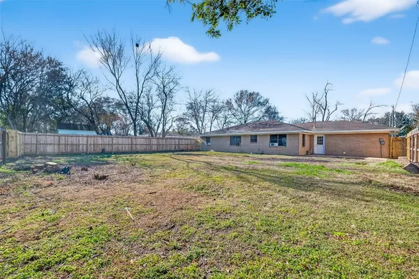 $1,795 | 703 Coryell Street, League City, TX 77573