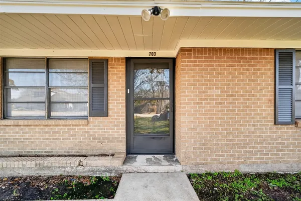 $1,795 | 703 Coryell Street, League City, TX 77573