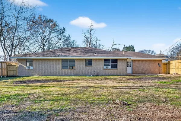 $1,795 | 703 Coryell Street, League City, TX 77573