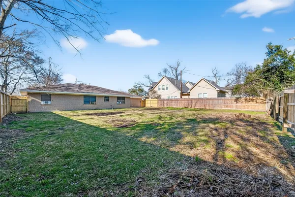 $1,795 | 703 Coryell Street, League City, TX 77573